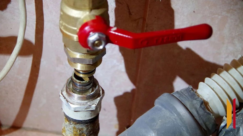 УК обязали выплатить 317 тыс рублей за затопленные квартиру и подвал