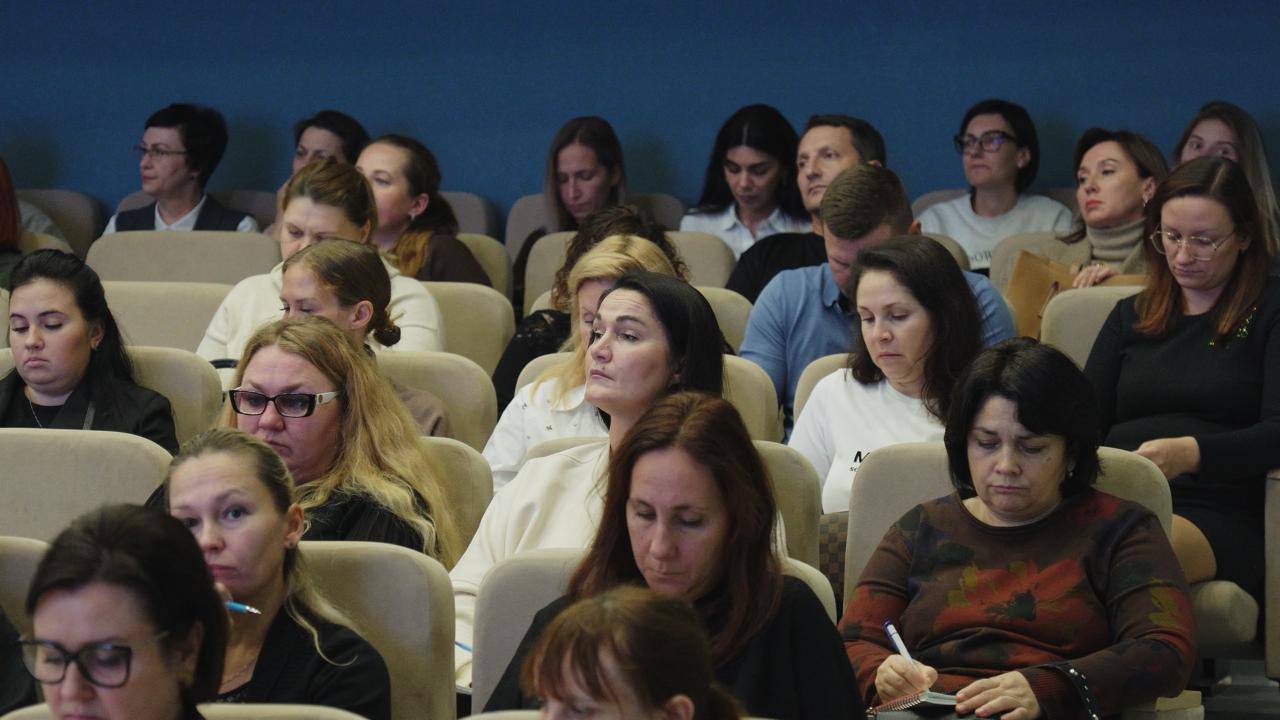 В Центре «Содружество» прошло общешкольное родительское собрание с участием начальника областной Госавтоинспекции В Центре «Содружество» прошло общешкольное родительское собрание с участием начальника областной Госавтоинспекции