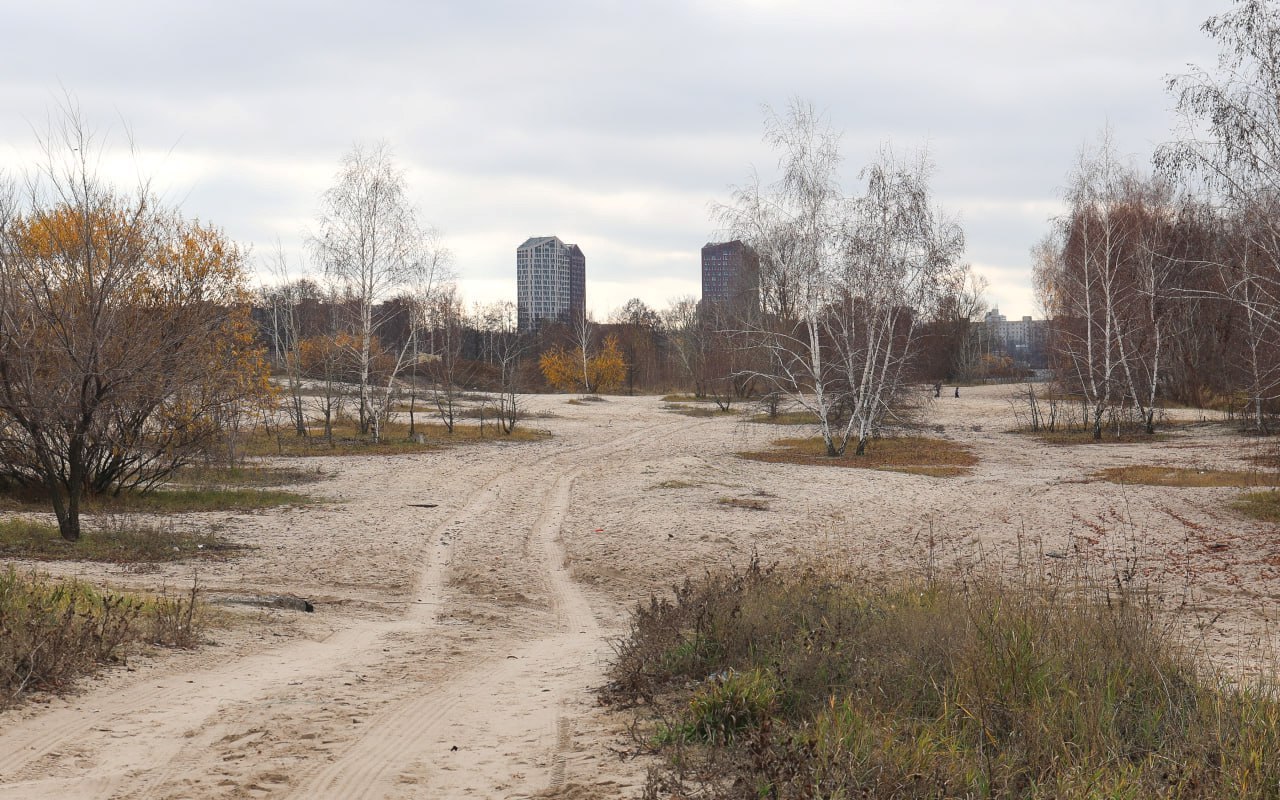 Мэр Воронежа Сергей Петрин побывал с рабочим визитом на набережной Артамонова, благоустройство которой планируется начать в 2026 году Мэр Воронежа Сергей Петрин побывал с рабочим визитом на набережной Артамонова, благоустройство которой планируется начать в 2026 году