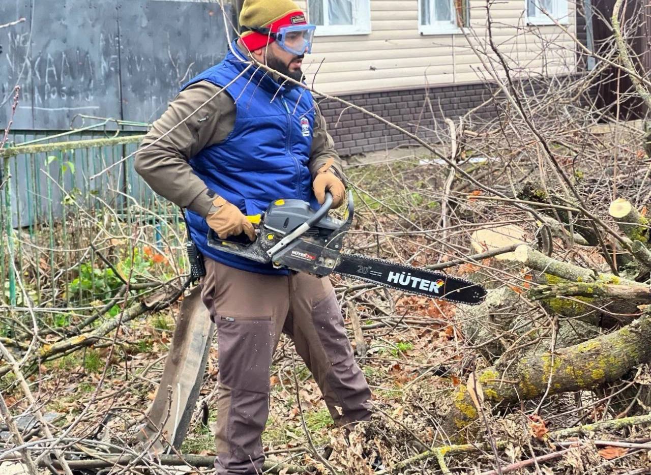 Игорь Кастюкевич: Представители Палаты молодых законодателей при Совете Федерации принимают участие в 9 смене волонтерского лагеря «Курский рубеж». Игорь Кастюкевич: Представители Палаты молодых законодателей при Совете Федерации принимают участие в 9 смене волонтерского лагеря «Курский рубеж».