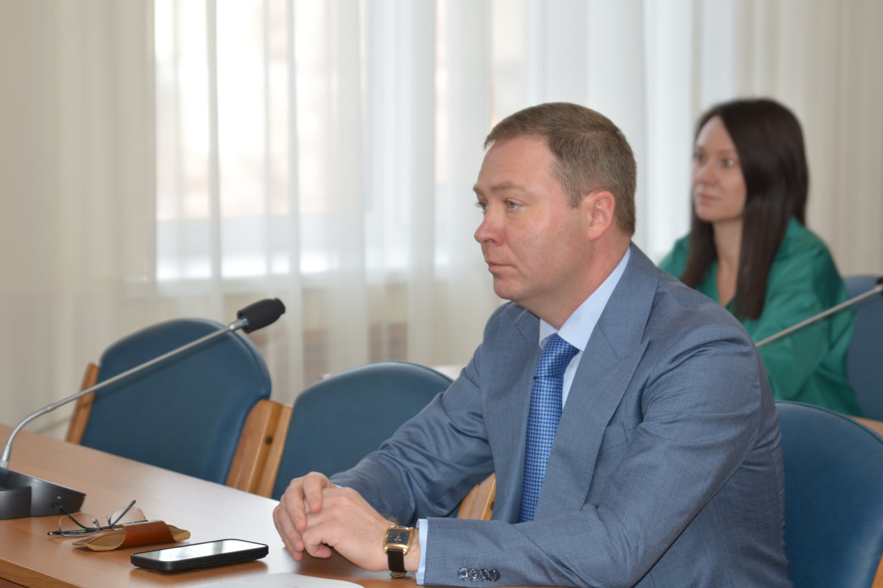 Депутаты настаивают на асфальтировании всех дорог частного сектора в пятилетний срок