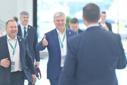 Какую поляну вам накроют, если вы зайдете в гости к воронежскому губернатору