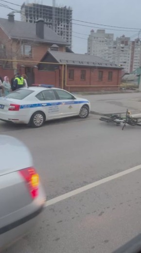 У остановки "Улица 5 декабря" в 16:15 на Краснознаменной в направлении к цирку собралась небольшая пробка