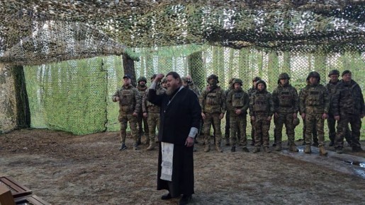 Апти Алаудинов: Священнослужитель из Воронежской области, доброволец и пономарь Евгений привёз святые мощи для проведения богослужения православных военнослужащих спецподразделения "АХМАТ" МО РФ, которое возглавил наш...