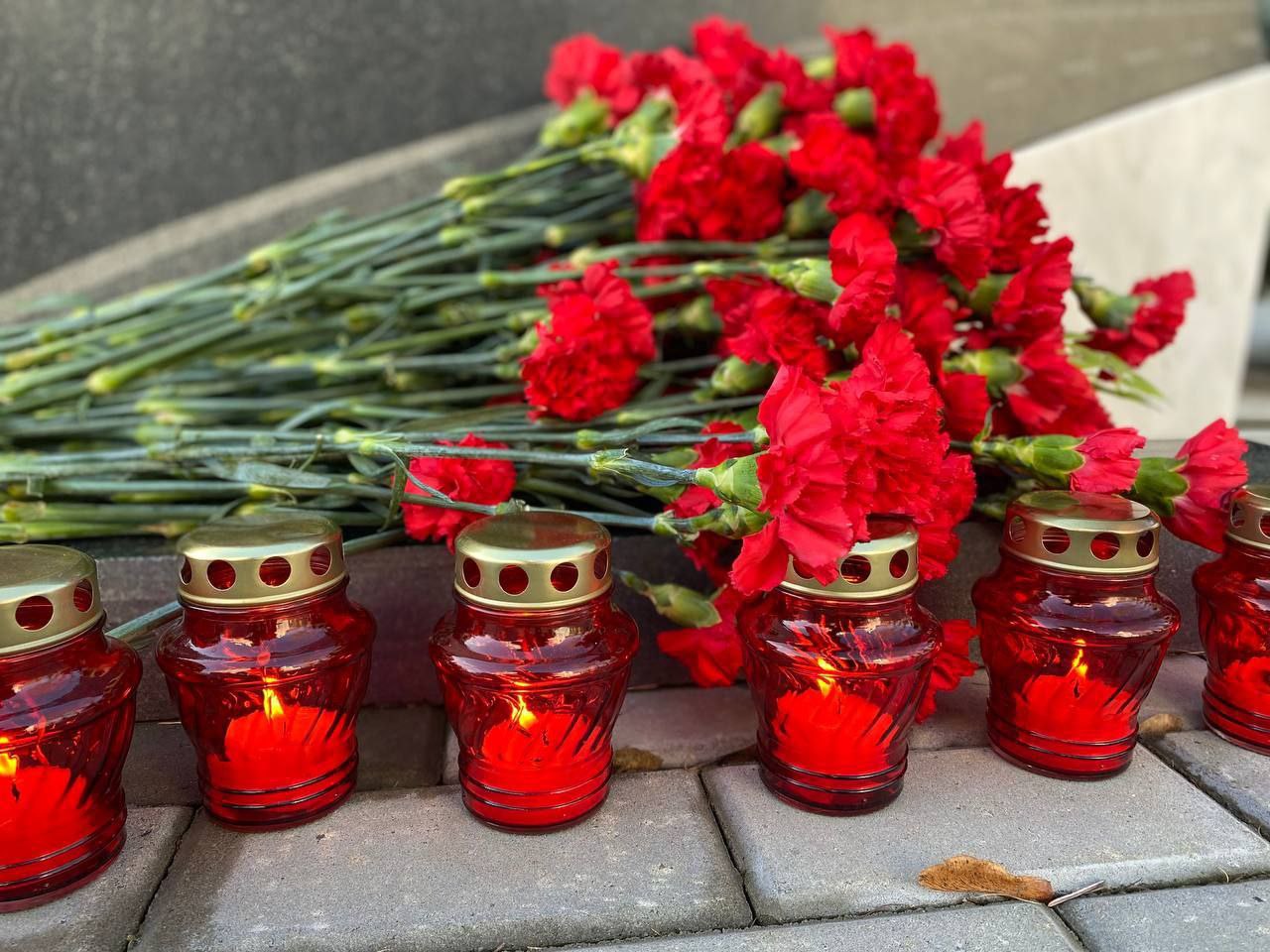 В Воронеже сотрудники Госавтоинспекции приняли участие в памятных мероприятиях, приуроченных ко Всемирному дню памяти жертв ДТП В Воронеже сотрудники Госавтоинспекции приняли участие в памятных мероприятиях, приуроченных ко Всемирному дню памяти жертв ДТП