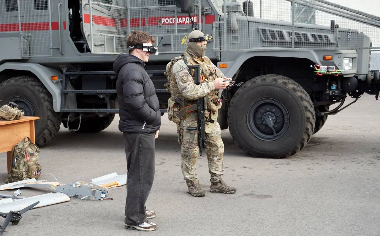 Патриотическая акция «Открытая Росгвардия - Всероссийский день призывника» прошла в Воронеже Патриотическая акция «Открытая Росгвардия - Всероссийский день призывника» прошла в Воронеже