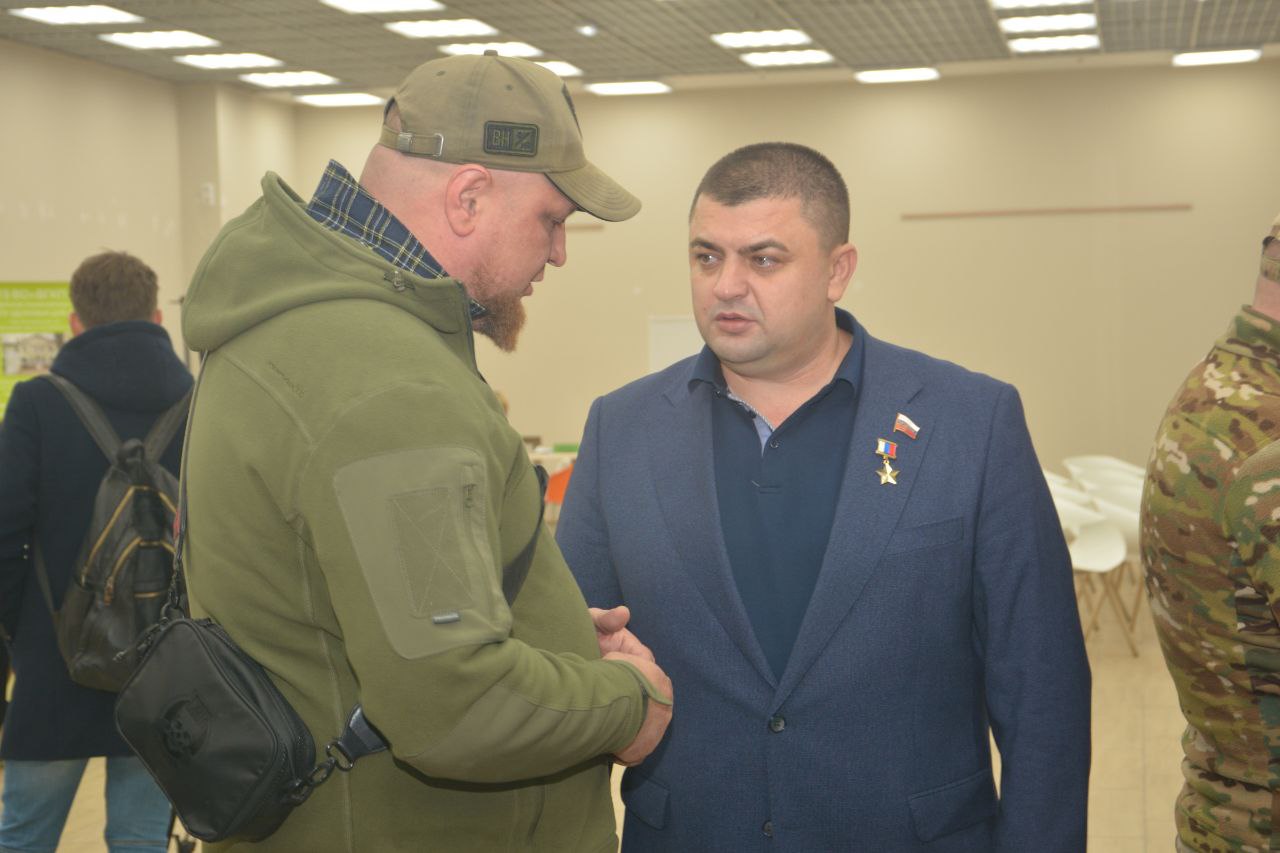 14 ноября в одном из торговых центров Воронежа прошел первый медико-патриотический фестиваль «Воронеж поможет» 14 ноября в одном из торговых центров Воронежа прошел первый медико-патриотический фестиваль «Воронеж поможет»