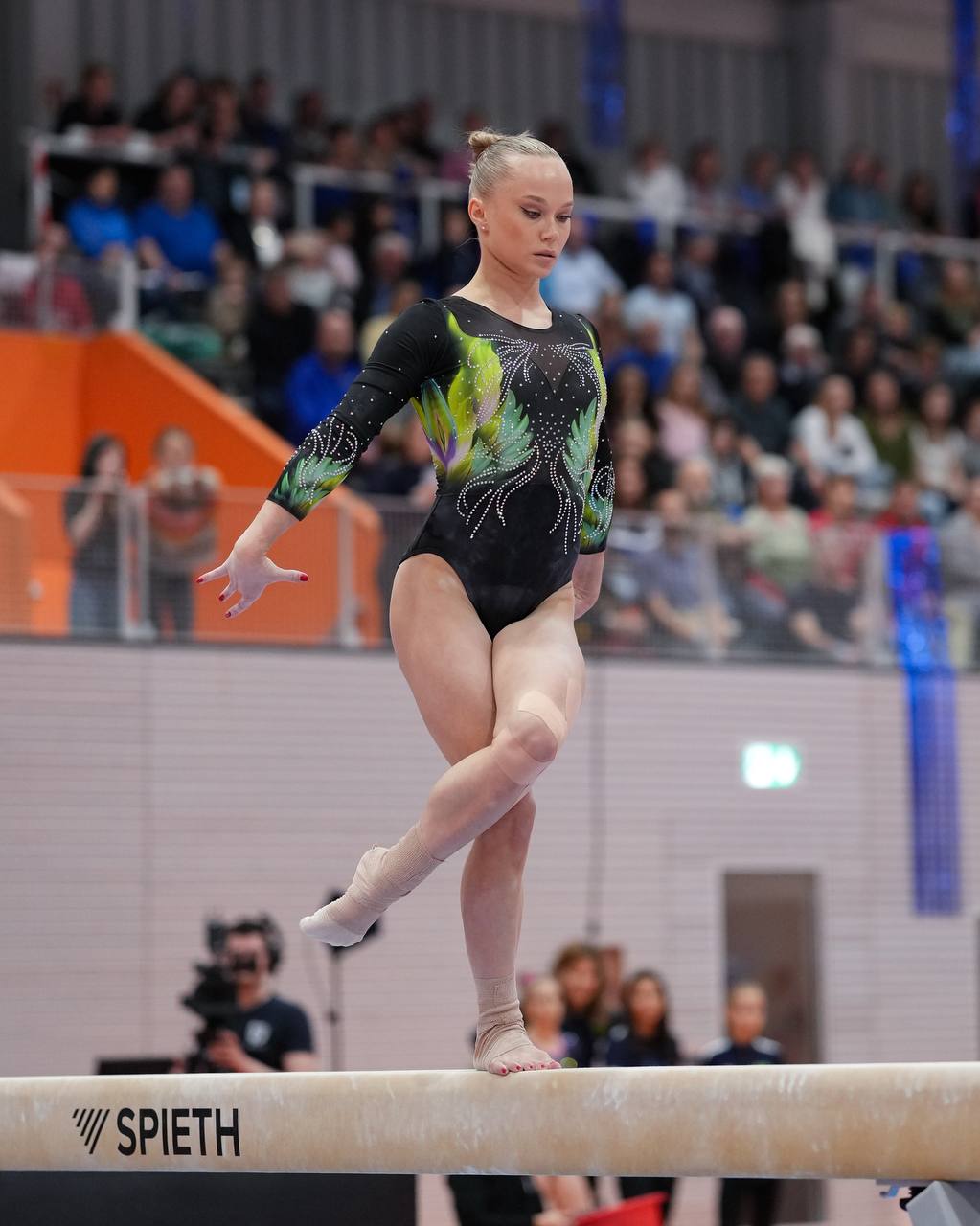 Красавица-гимнастка Ангелина Мельникова из Воронежа завоевала золото в Германии Красавица-гимнастка Ангелина Мельникова из Воронежа завоевала золото в Германии