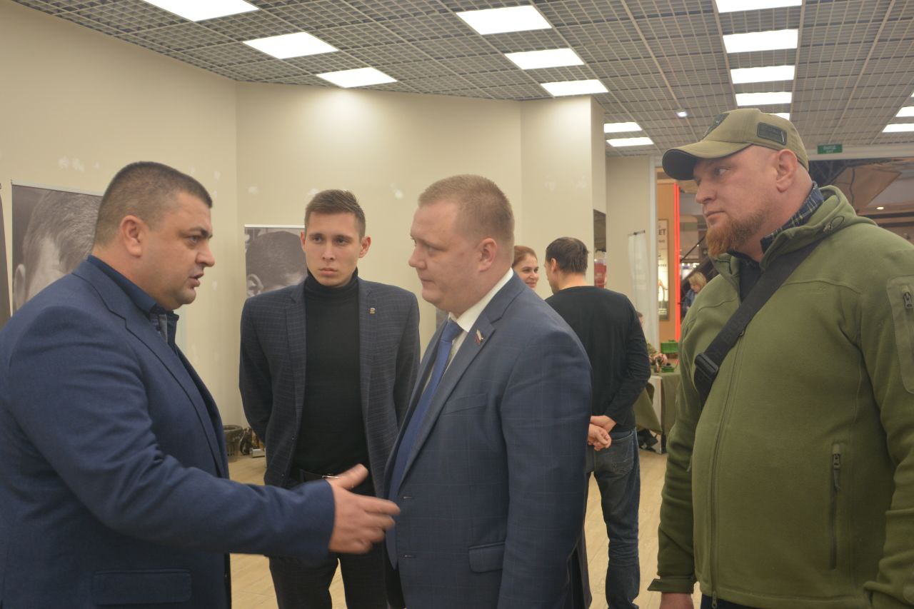 14 ноября в одном из торговых центров Воронежа прошел первый медико-патриотический фестиваль «Воронеж поможет» 14 ноября в одном из торговых центров Воронежа прошел первый медико-патриотический фестиваль «Воронеж поможет»