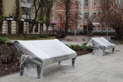 Дореволюционные лавочки и урны украсят «воронежский Арбат»