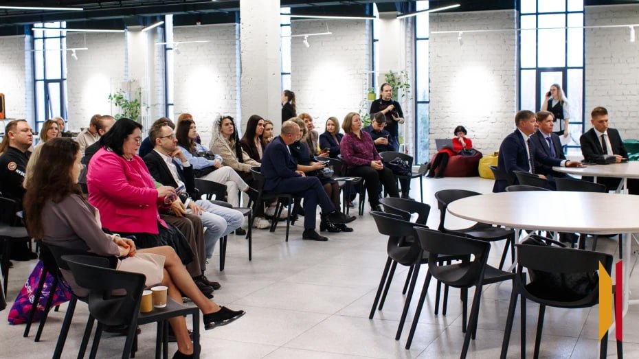 Креативность и промышленность: в Воронеже состоялся региональный этап технофорума «АртПром» Креативность и промышленность: в Воронеже состоялся региональный этап технофорума «АртПром»