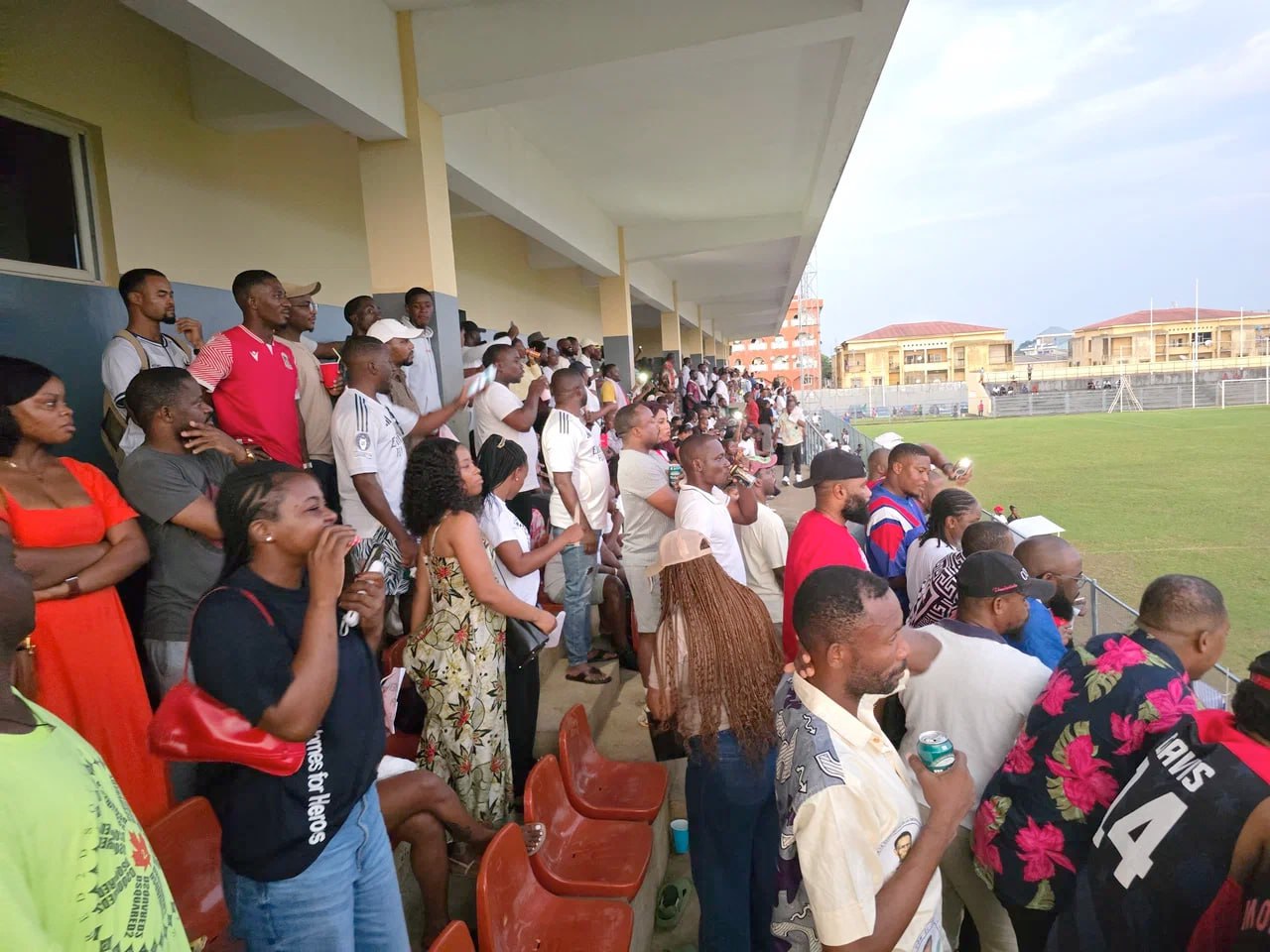 Команда африканских выпускников российских вузов вышла в финал по итогам футбольного турнира среди бывших студентов разных стран, прошедшем в Экваториальной Гвинее Команда африканских выпускников российских вузов вышла в финал по итогам футбольного турнира среди бывших студентов разных стран, прошедшем в Экваториальной Гвинее