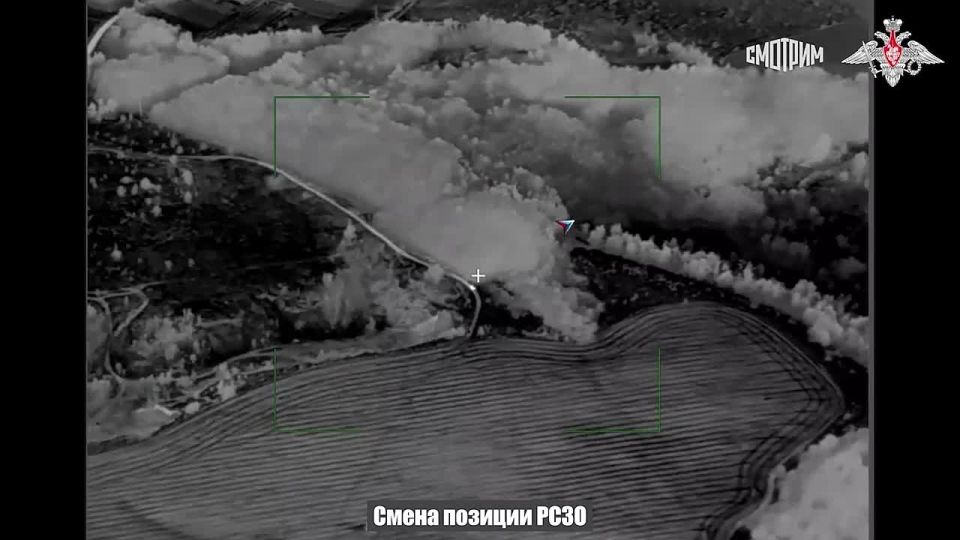 Минобороны РФ показало кадры удара расчета "Искандер-М" по пусковым установкам MLRS в Харьковской области, из которых ВСУ пытались атаковать Воронежскую область с помощью ракет ATACMS