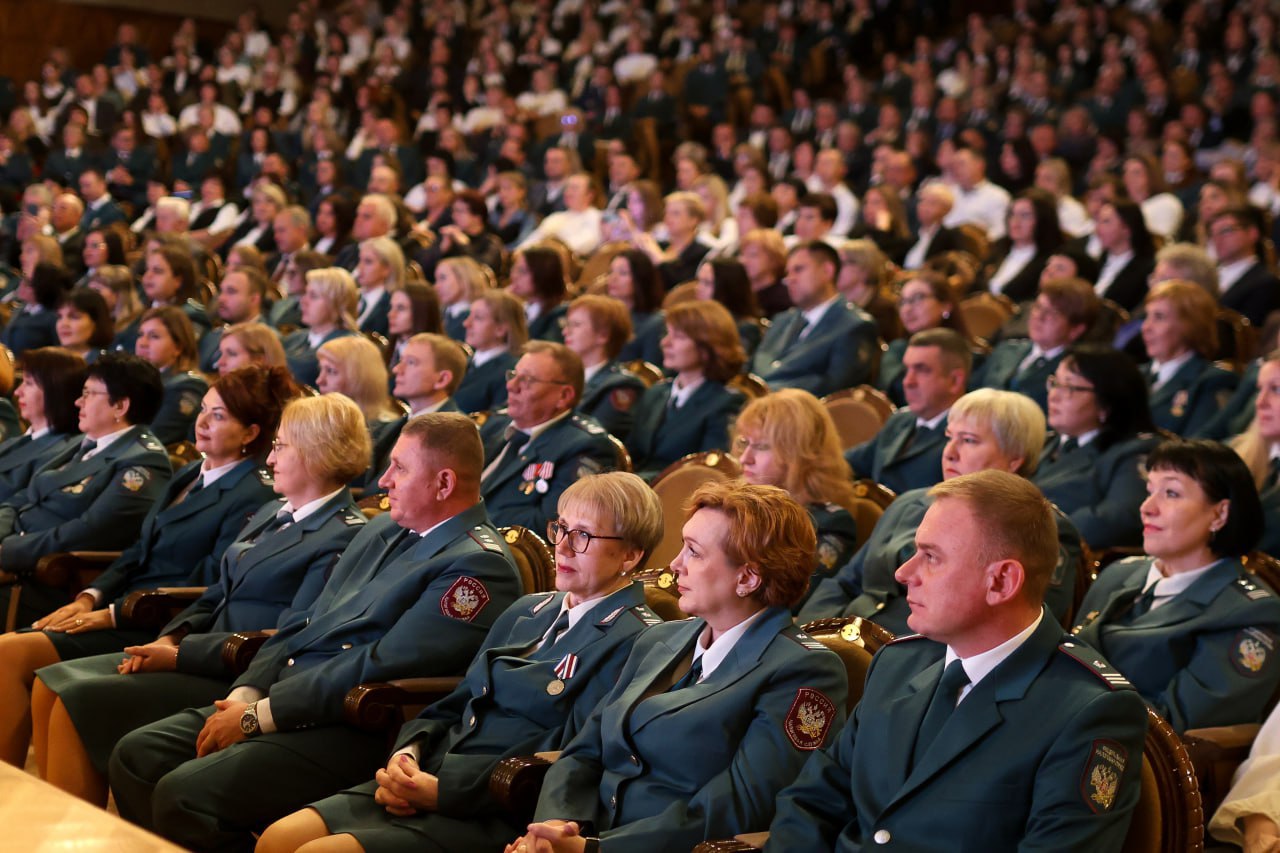 В Воронеже отметили 35-летие Федеральной налоговой службы В Воронеже отметили 35-летие Федеральной налоговой службы