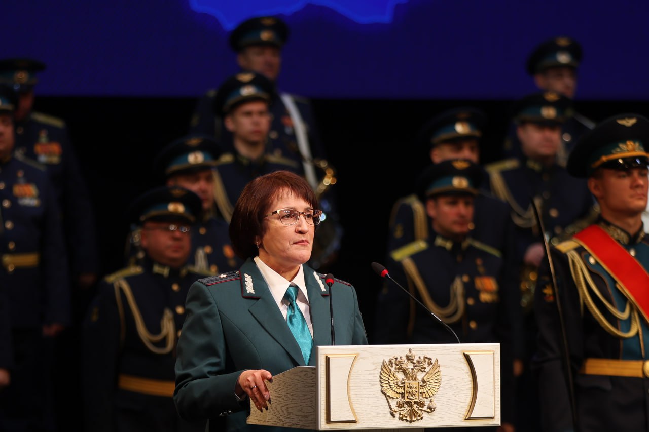 В Воронеже отметили 35-летие Федеральной налоговой службы В Воронеже отметили 35-летие Федеральной налоговой службы