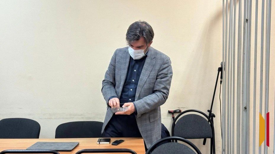  ,  :      - ,    130,8  