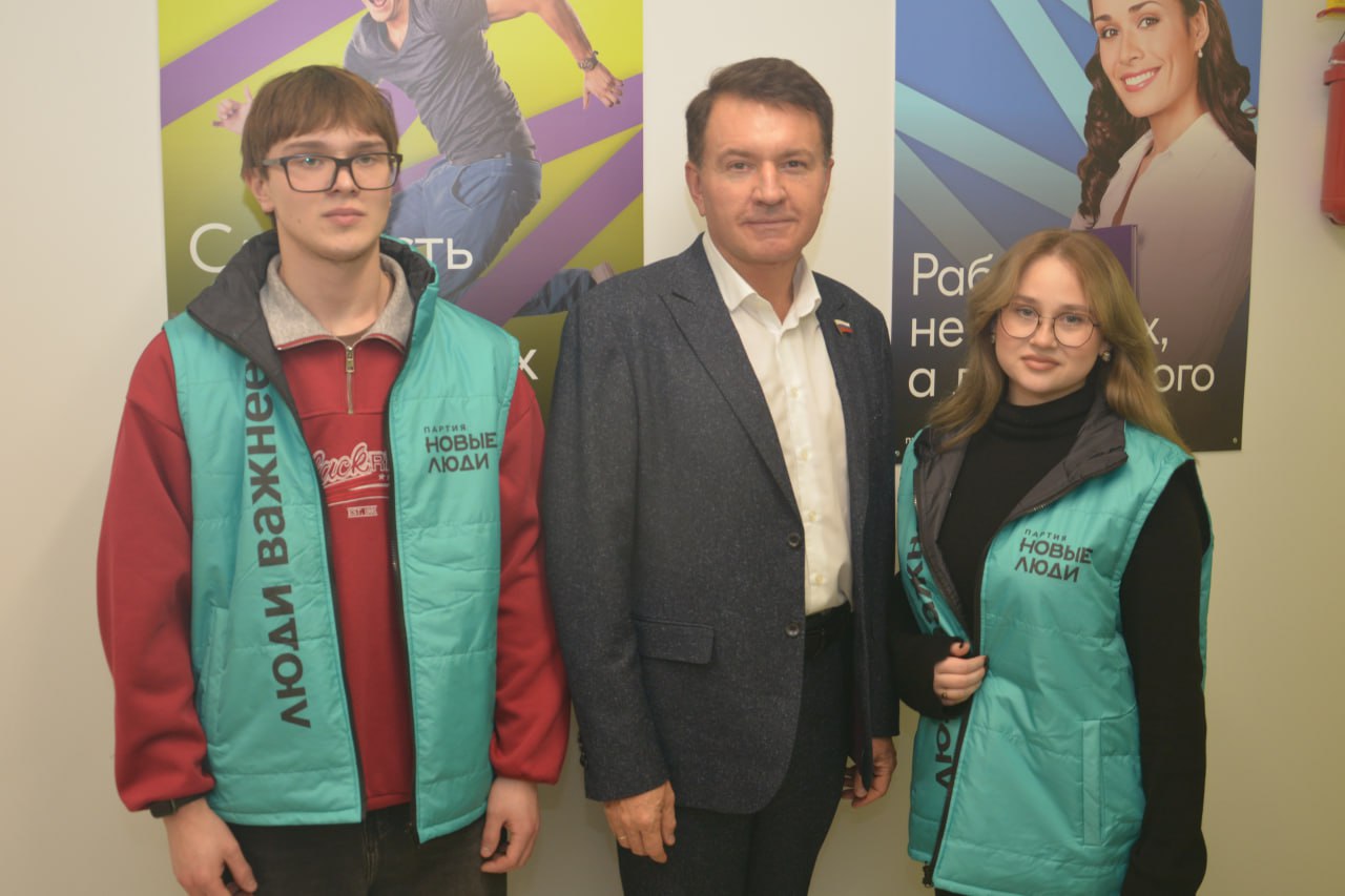 Депутат Андрей Суверин принял участие в предпринимательском диктанте