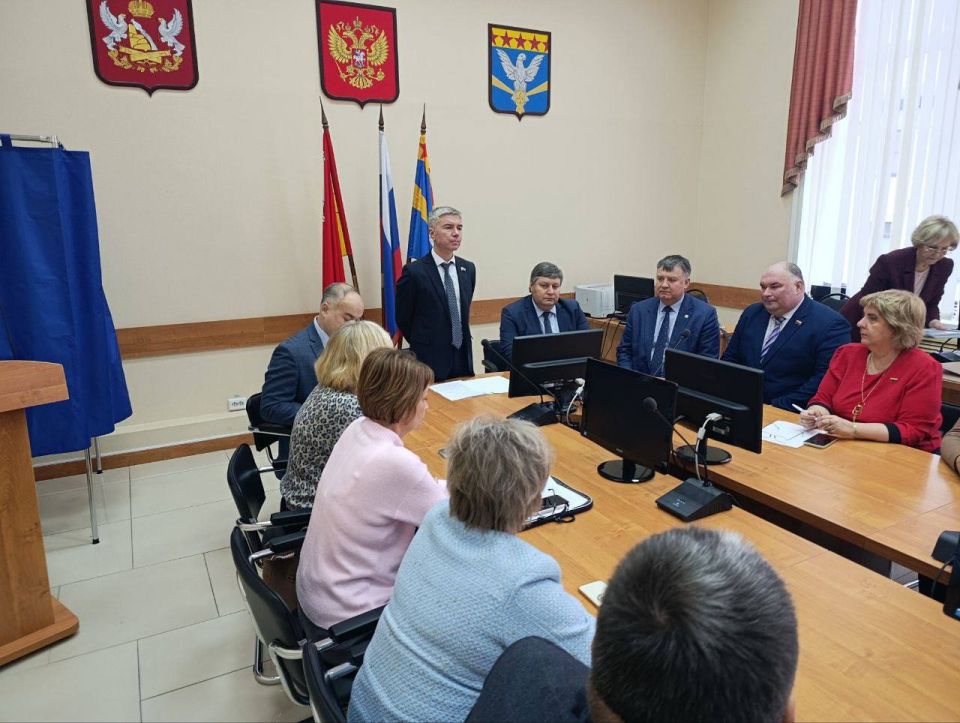 В рамках региональной недели член Комитета Государственной Думы по физической культуре и спорту Евгений Ревенко посетил Воронежскую область