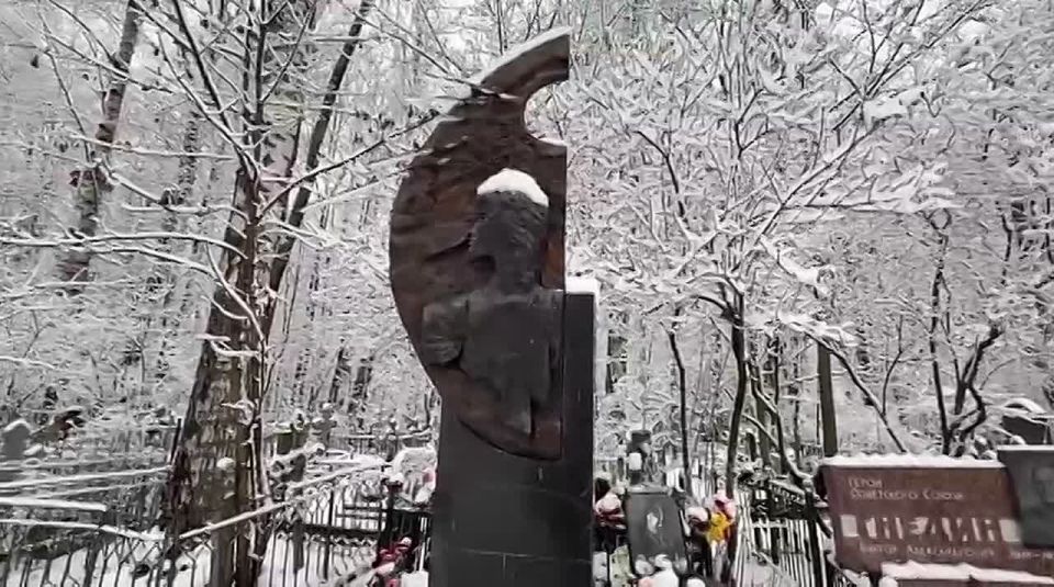 Марьяна Наумова: СМЕРТЬ СТОИТ ТОГО, ЧТОБЫ ЖИТЬ, А ЛЮБОВЬ СТОИТ ТОГО, ЧТОБЫ ЖДАТЬ: