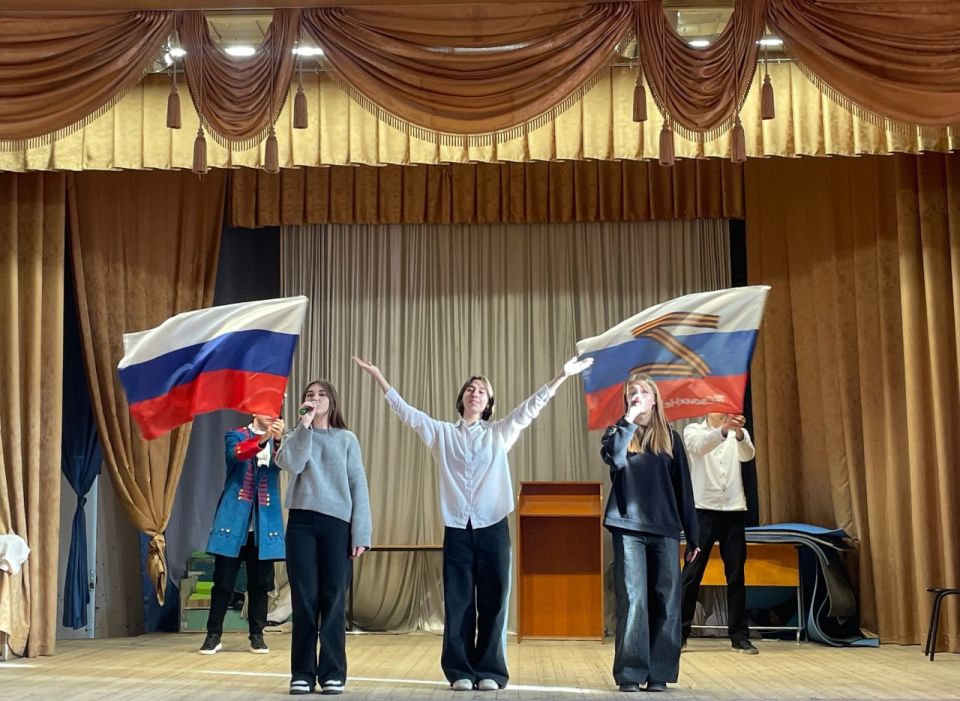 При поддержке депутата Воронежской городской Думы от Ленинского района Валерия Данилова команда школы № 48 из Воронежа отправится на финал конкурса по основам избирательного законодательства, который состоится 27 ноября...