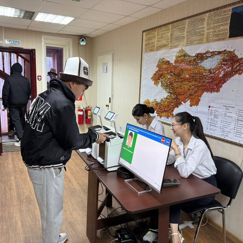 В России проходит голосование на выборах депутатов Жогорку Кенеша Кыргызской Республики В России проходит голосование на выборах депутатов Жогорку Кенеша Кыргызской Республики