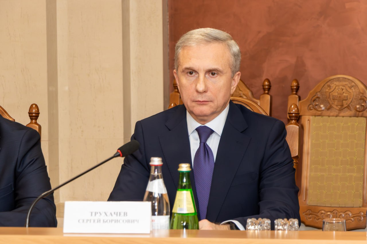 В Воронежской области представили нового прокурора Валерия Войнова В Воронежской области представили нового прокурора Валерия Войнова