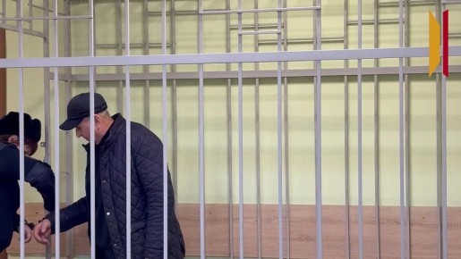 В Ленинском райсуде проходит заседание об избрании меры пресечения адвокату Сергею Жеребятьеву