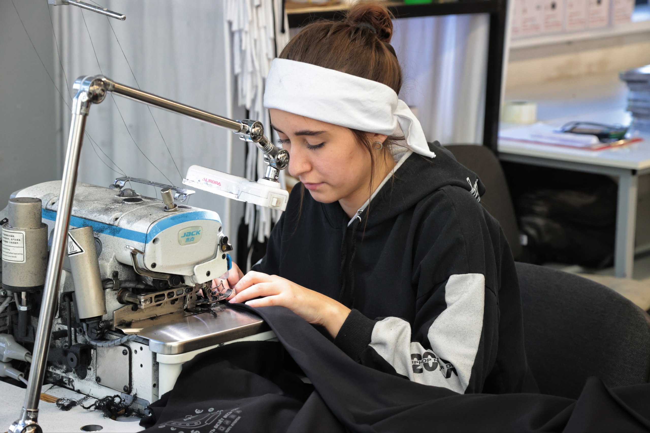 Владимир Константинов: В российском Крыму действуют программы поддержки бизнеса, создаются комфортные условия для реализации инвестиционных проектов и осуществления предпринимательской деятельности Владимир Константинов: В российском Крыму действуют программы поддержки бизнеса, создаются комфортные условия для реализации инвестиционных проектов и осуществления предпринимательской деятельности