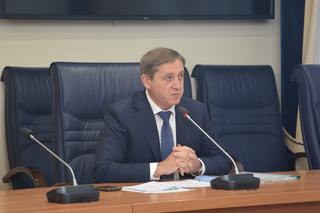 Депутаты предложили увеличить доходную часть бюджета на 404 млн Депутаты предложили увеличить доходную часть бюджета на 404 млн