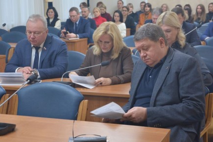 Депутаты предложили увеличить доходную часть бюджета на 404 млн