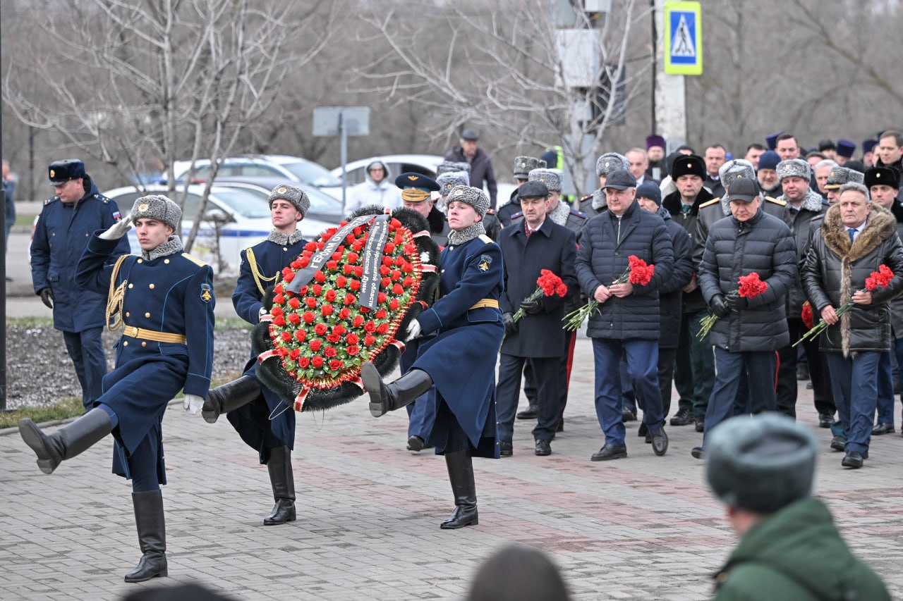 В День Героев Отечества в музее «Арсенал»открылась выставки «Герои СВО. Воронежцы» В День Героев Отечества в музее «Арсенал»открылась выставки «Герои СВО. Воронежцы»