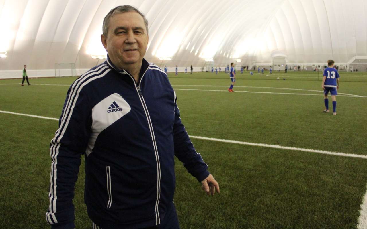 В понедельник, 8 декабря, в Воронеже на 70-м году скончался тренер областной спортивной школы по футболу «Факел» Сергей Паринов