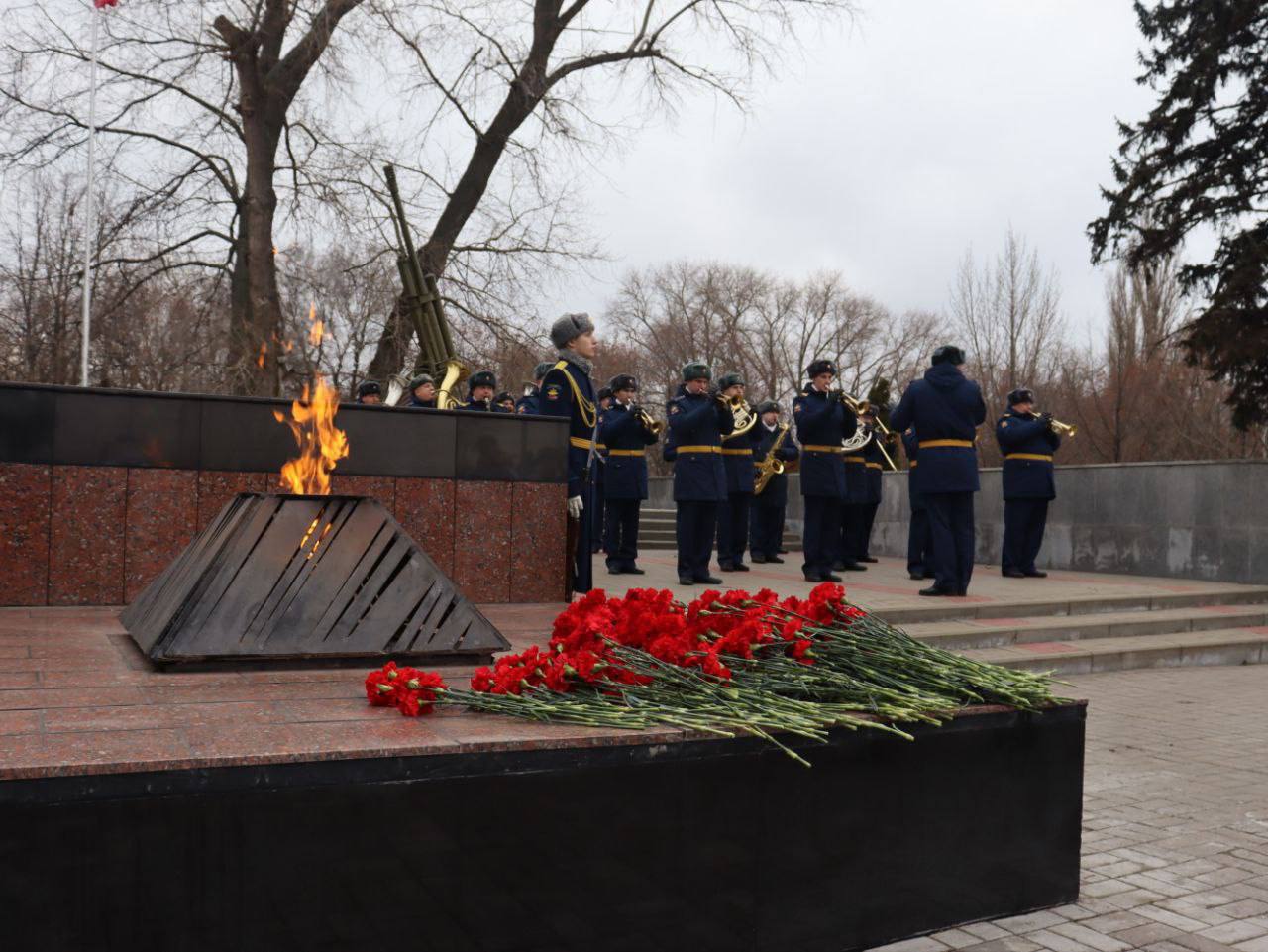 Руководитель следственного управления принял участие в церемонии, посвященной Дню Героев Отечества Руководитель следственного управления принял участие в церемонии, посвященной Дню Героев Отечества