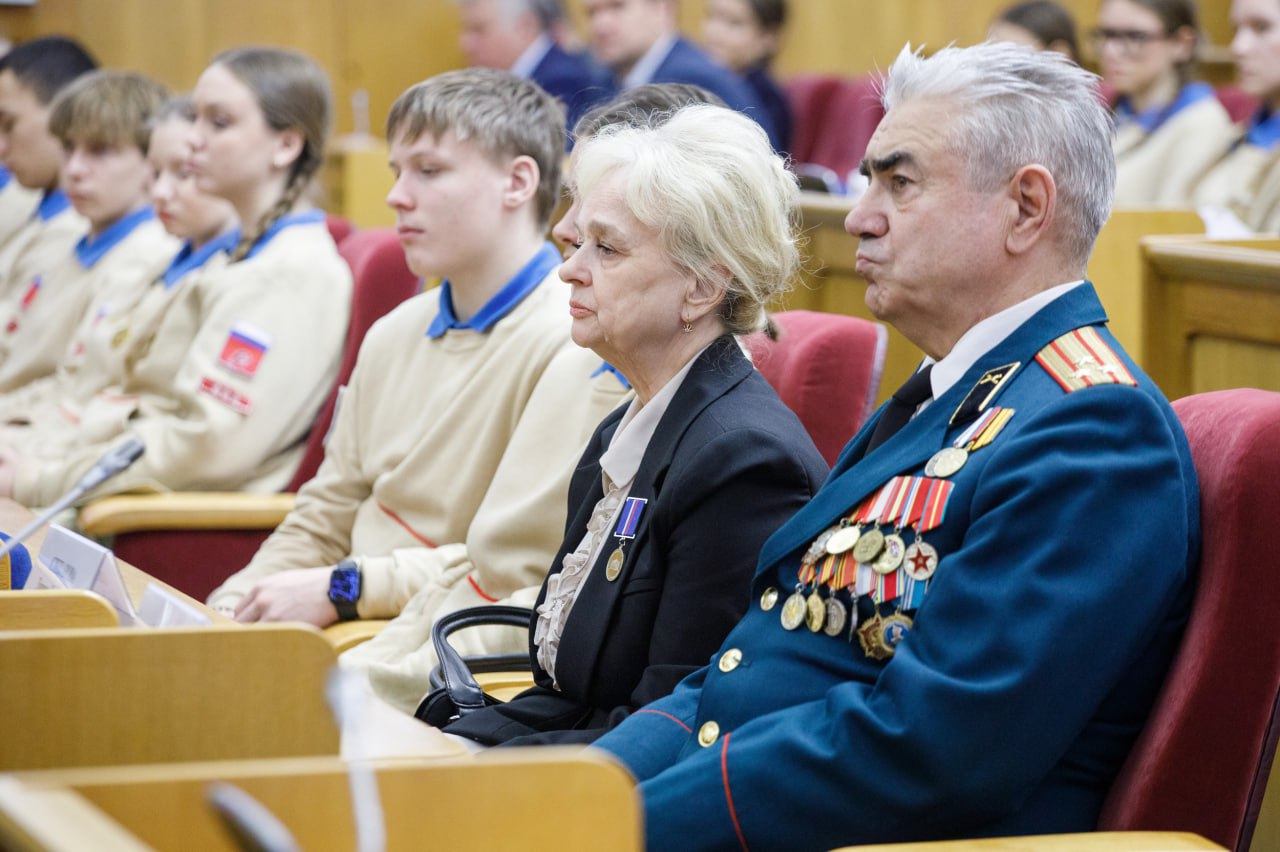 На площадке Воронежской областной Думы дан старт проекту «Герои Отечества» На площадке Воронежской областной Думы дан старт проекту «Герои Отечества»