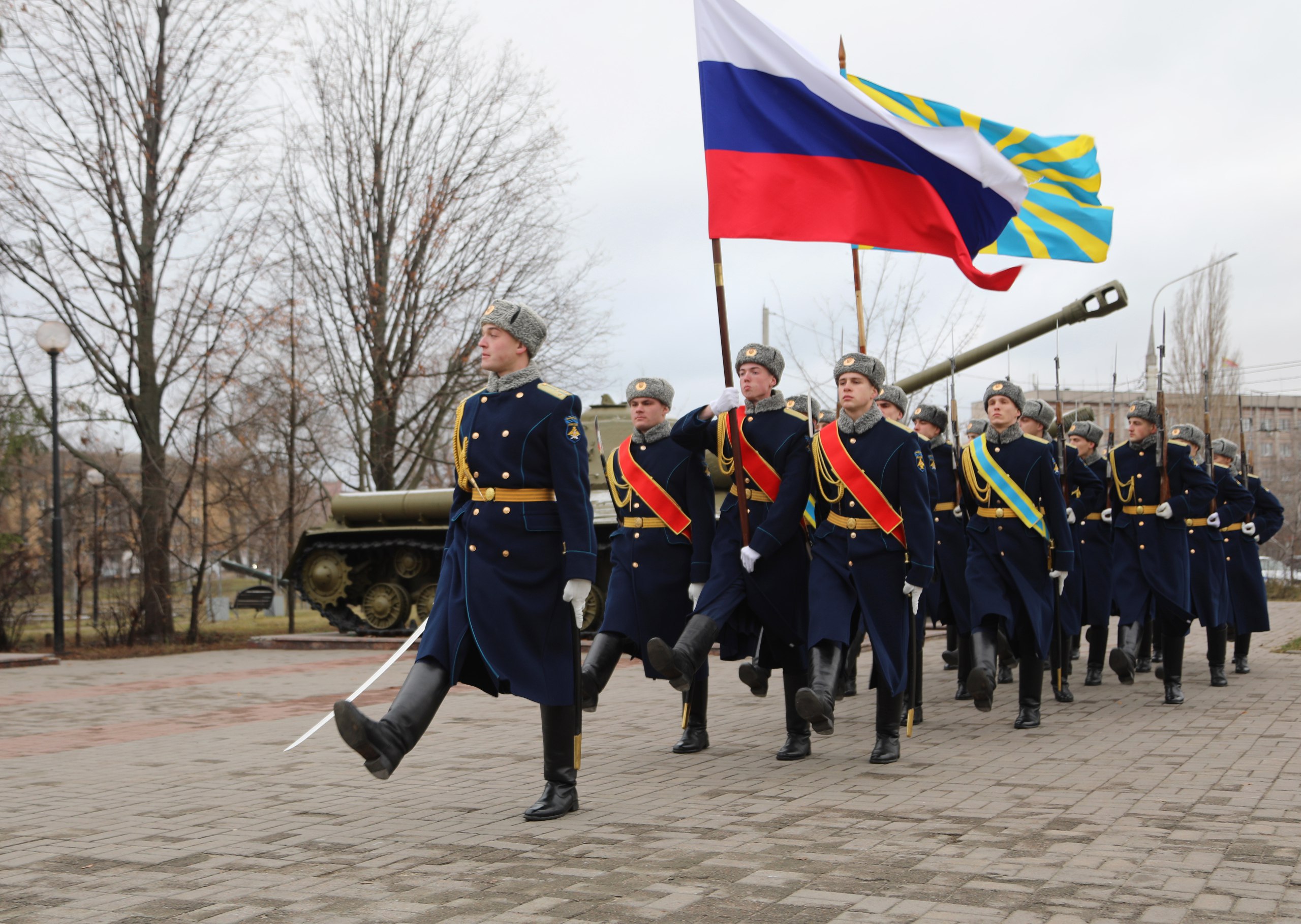 Сергей Петрин принял участие в церемонии возложения ко Дню героев Отечества Сергей Петрин принял участие в церемонии возложения ко Дню героев Отечества