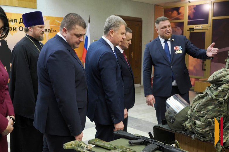 «Честный разговор об исторической правде и причинах СВО»: в Воронеже запустили проект «Герои Отечества» «Честный разговор об исторической правде и причинах СВО»: в Воронеже запустили проект «Герои Отечества»