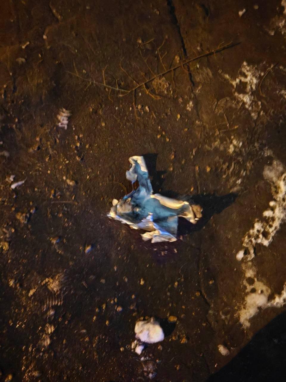 Появляются кадры обломков неизвестного украинского дрона/крылатой ракеты, сбитой системой ПВО в небе над Воронежем Появляются кадры обломков неизвестного украинского дрона/крылатой ракеты, сбитой системой ПВО в небе над Воронежем