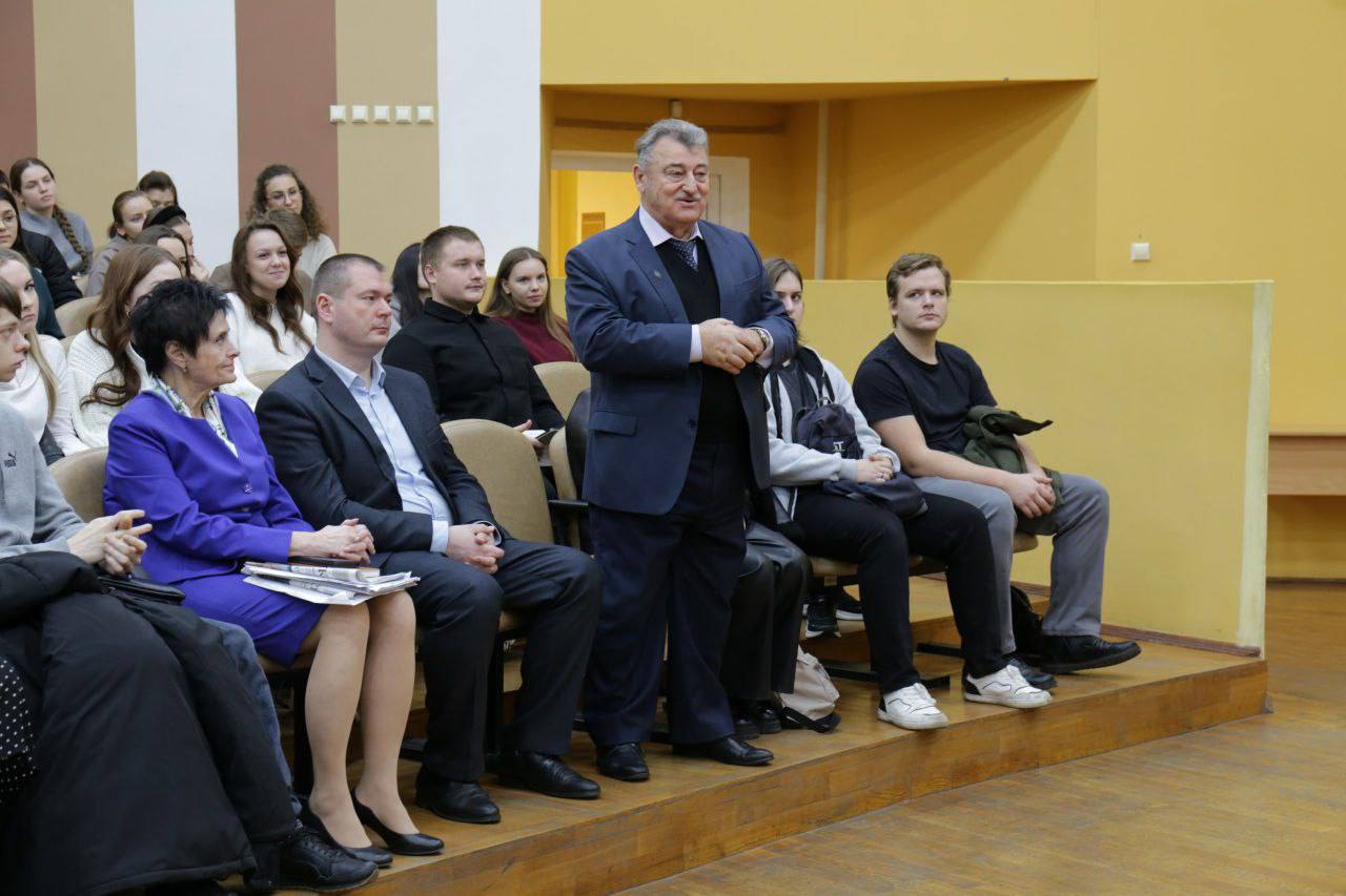 Сотрудник регионального следственного управления приняла участие в научно-практическом круглом столе Сотрудник регионального следственного управления приняла участие в научно-практическом круглом столе