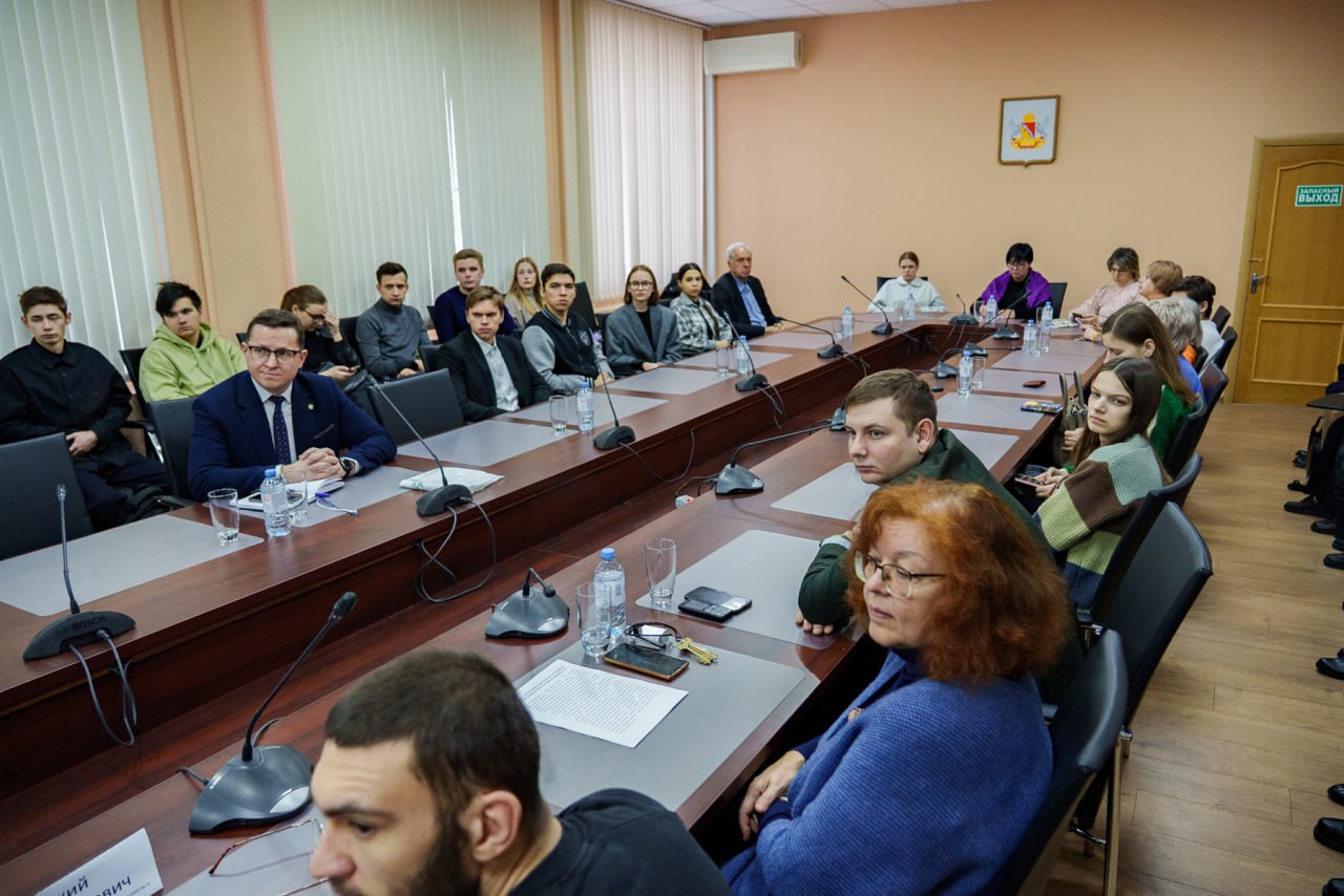 Юрий Матузов принял участие в конференции по вопросам формирования системы публичной власти Юрий Матузов принял участие в конференции по вопросам формирования системы публичной власти