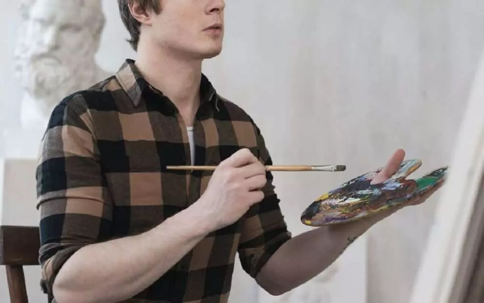 Во вторую неделю декабря Воронеж наконец окутала зимняя сказка: появляются снеговики, на ветках деревьев лежит снег, а на улицах даже работает коммунальная техника Во вторую неделю декабря Воронеж наконец окутала зимняя сказка: появляются снеговики, на ветках деревьев лежит снег, а на улицах даже работает коммунальная техника