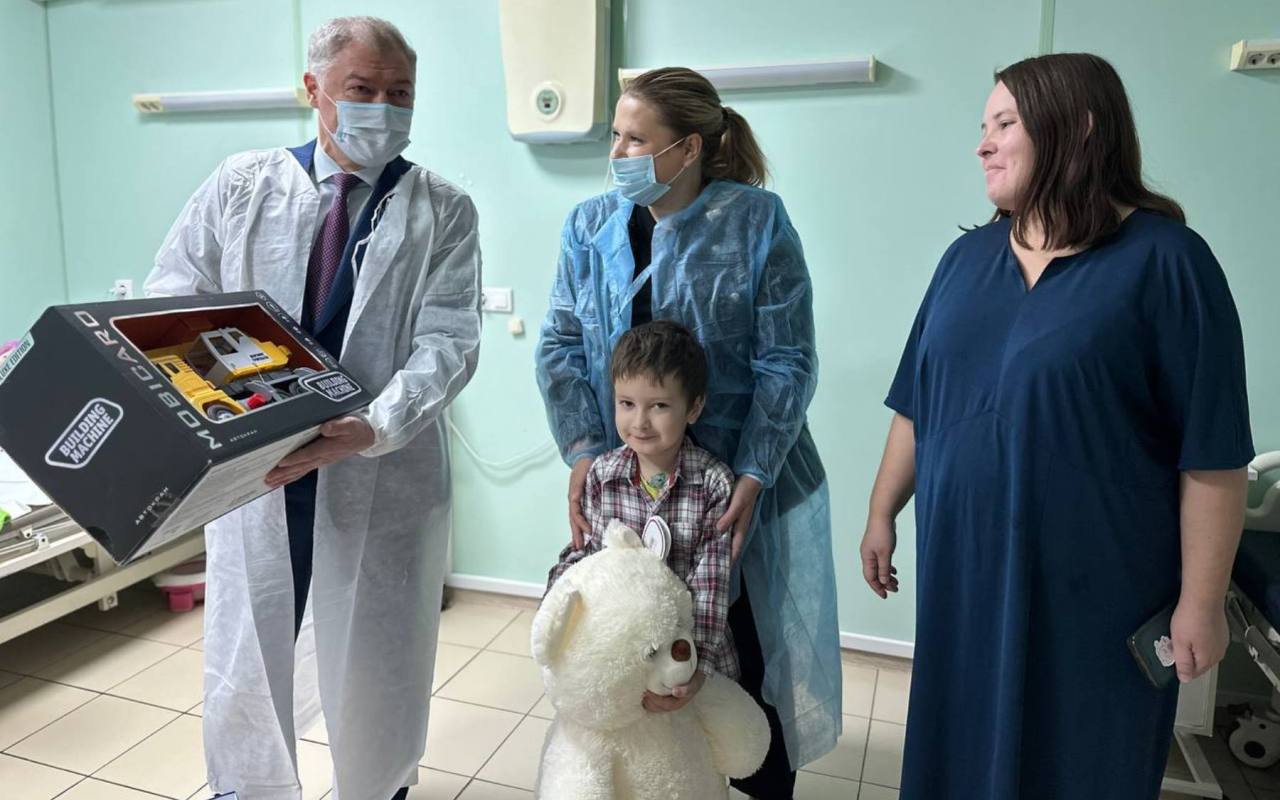 Юные пациенты кардиохирургического отделения Воронежской областной детской клинической больницы №1 получили подарки в рамках благотворительной акции «Коробка храбрости» Юные пациенты кардиохирургического отделения Воронежской областной детской клинической больницы №1 получили подарки в рамках благотворительной акции «Коробка храбрости»