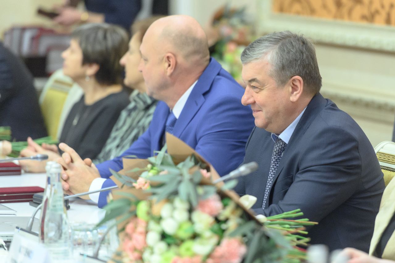 12 декабря, в День Конституции, Губернатор Александр Гусев принял участие в торжественной церемонии вручения наград Российской Федерации и наград Воронежской области 12 декабря, в День Конституции, Губернатор Александр Гусев принял участие в торжественной церемонии вручения наград Российской Федерации и наград Воронежской области