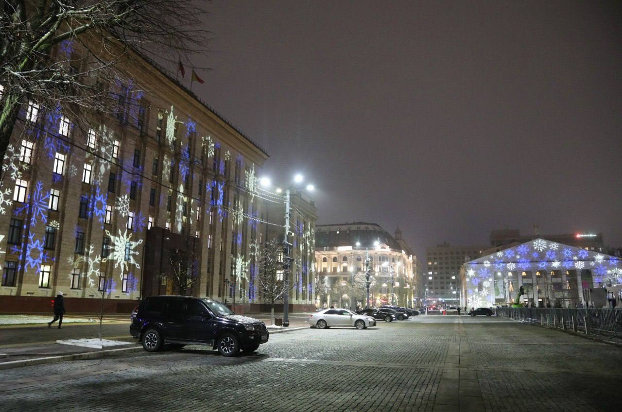 В Воронеже заработает новогодняя подсветка В Воронеже заработает новогодняя подсветка