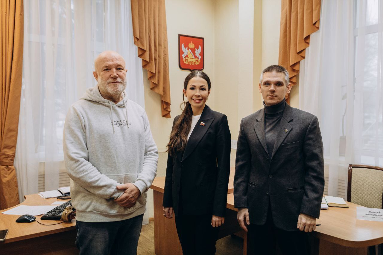 Большое спасибо всем, кто приходит на мои личные приемы! Каждая встреча — это настоящий подарок доверия, которое я очень ценю Большое спасибо всем, кто приходит на мои личные приемы! Каждая встреча — это настоящий подарок доверия, которое я очень ценю