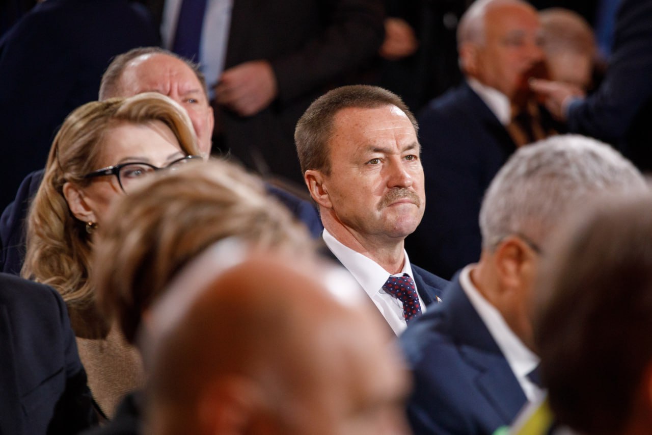 Сегодня работаю в Москве. Принял участие в заседании президиума Совета законодателей РФ при Федеральном Собрании Сегодня работаю в Москве. Принял участие в заседании президиума Совета законодателей РФ при Федеральном Собрании