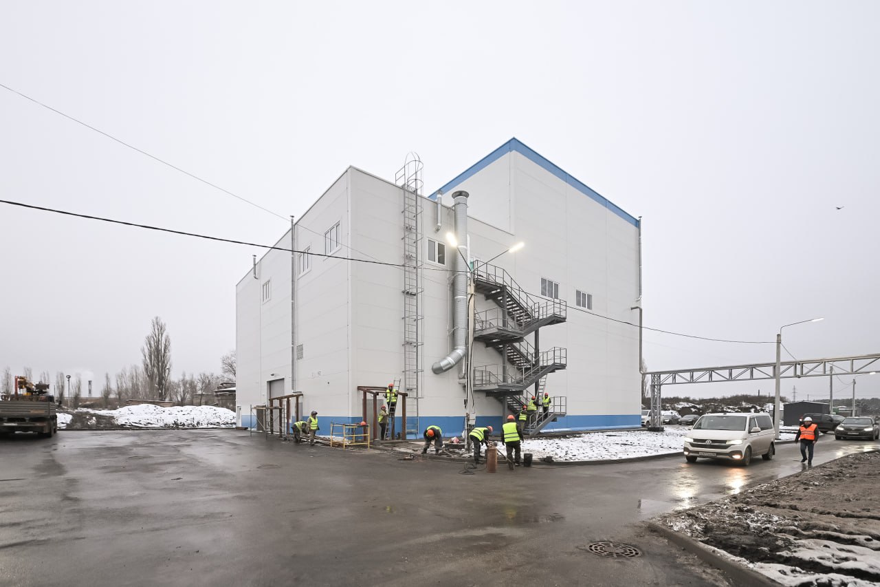 Губернатор Воронежской области Александр Гусев проверил ход модернизации Левобережных очистных сооружений Губернатор Воронежской области Александр Гусев проверил ход модернизации Левобережных очистных сооружений