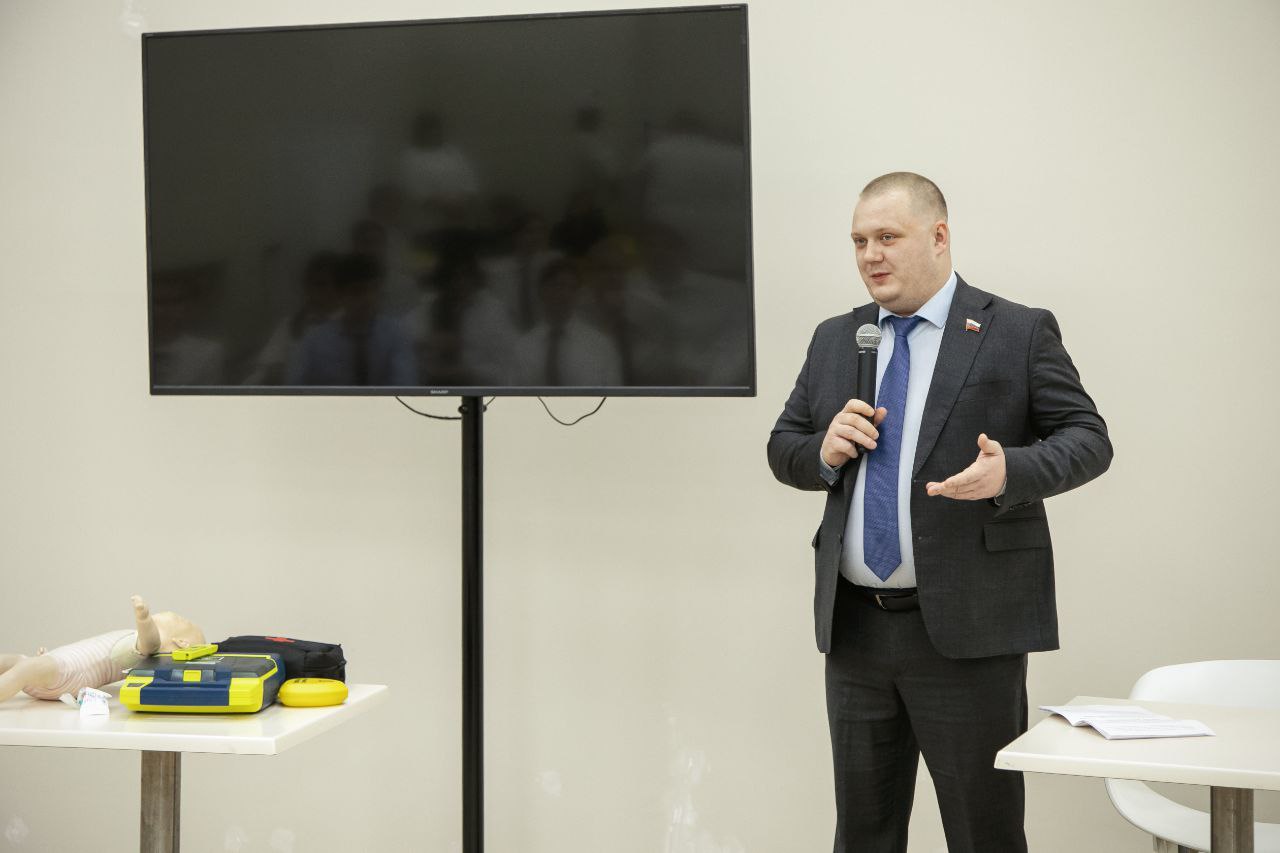 Будьте здоровы!. В минувшую субботу в одном из торгово-развлекательных центров города по инициативе Воронежской городской Думы состоялся медико-патриотический фестиваль «Воронеж поможет» Будьте здоровы!. В минувшую субботу в одном из торгово-развлекательных центров города по инициативе Воронежской городской Думы состоялся медико-патриотический фестиваль «Воронеж поможет»