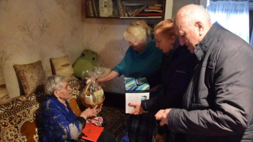 ����������� ��������� ���� ���������� 100-������ ���������� ������ � �������