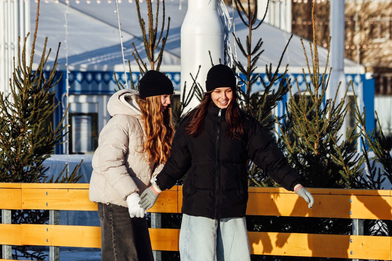 Торжественное открытие катка на Адмиралтейской площади пройдет 20 декабря Торжественное открытие катка на Адмиралтейской площади пройдет 20 декабря