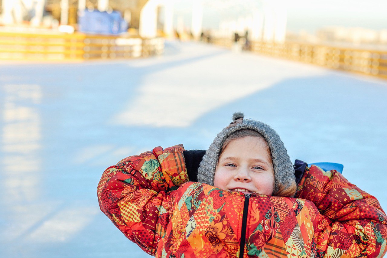 Сергей Петрин: Более полутора тысяч человек вчера посетили каток на Адмиралтейской площади Сергей Петрин: Более полутора тысяч человек вчера посетили каток на Адмиралтейской площади